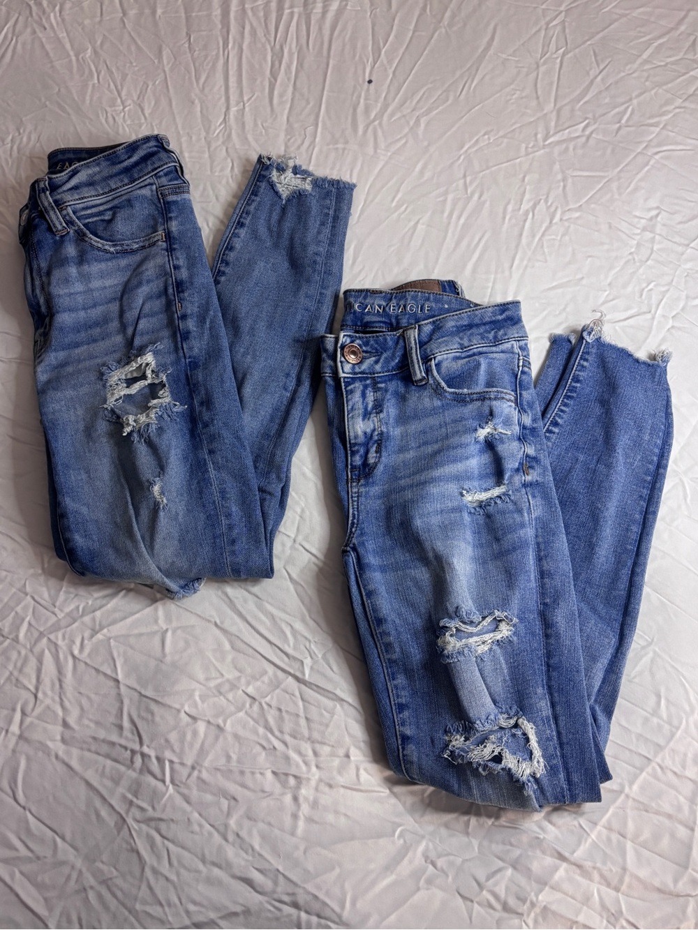 American Eagle Outfitters Distressed Blue Skinny Jeans